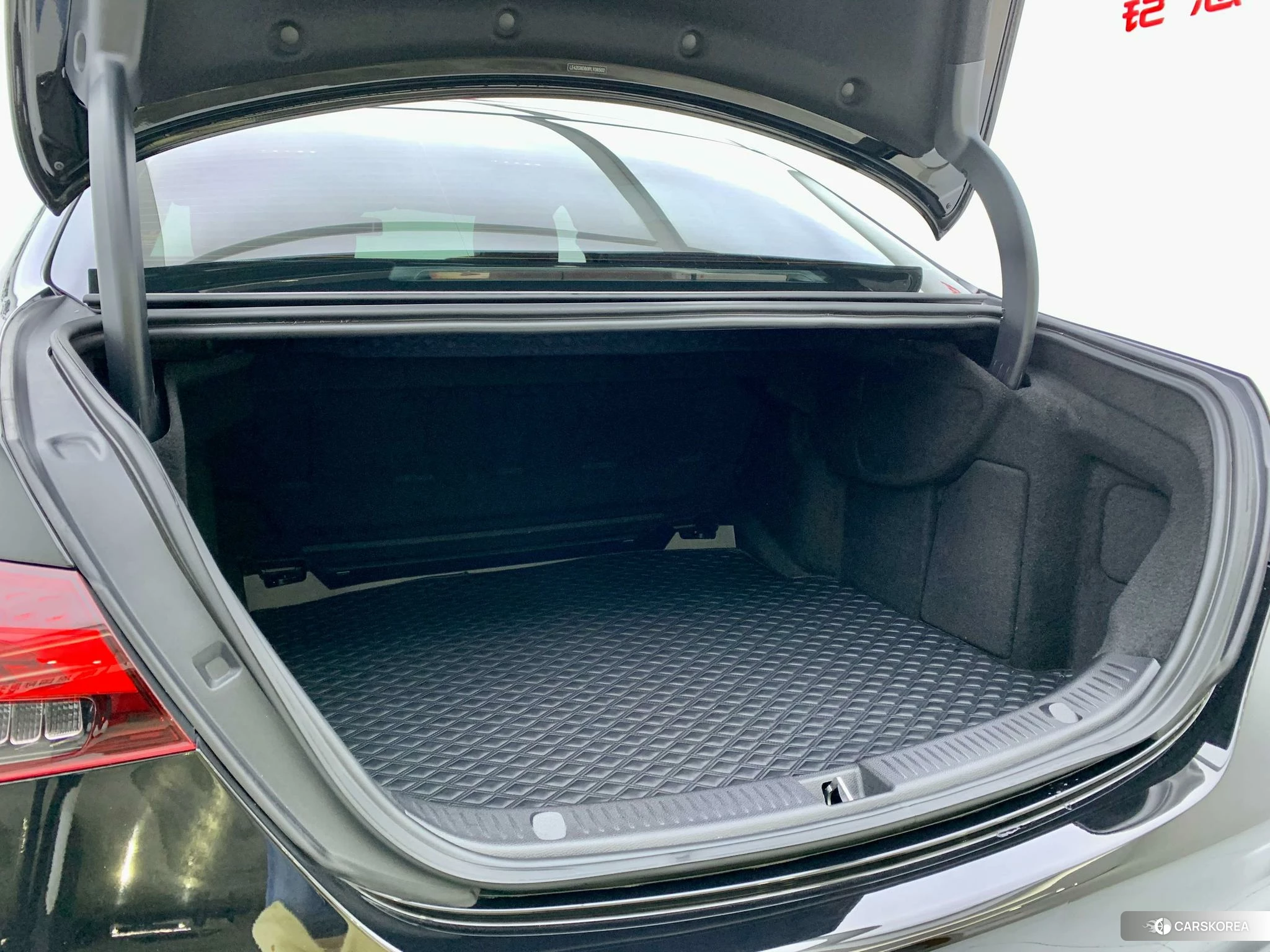 Mercedes-Benz E-class id 4426603 из Китая 13