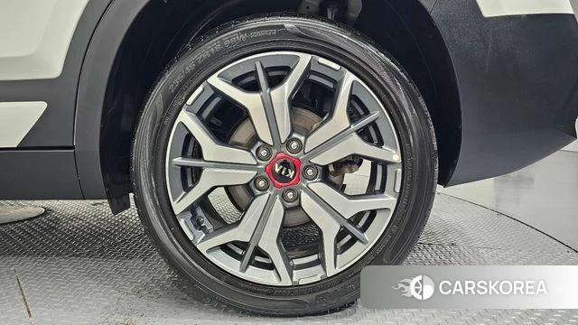 Kia Seltos id 4693356 из Кореи 13