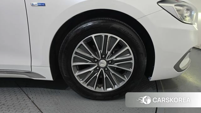 Hyundai Grandeur IG Hybrid id 4417171 из Кореи 13