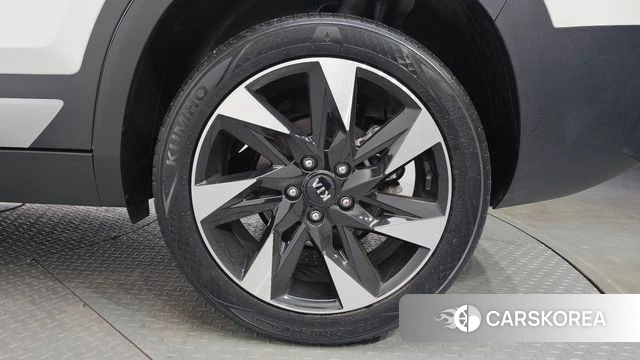 Kia Seltos id 4283919 из Кореи 13