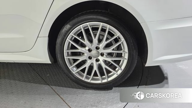 Audi New A6 id 4417275 из Кореи 13