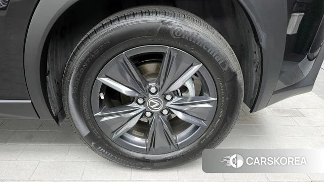 Lexus UX250h id 4308681 из Кореи 13