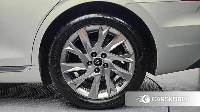 Hyundai The New Grandeur IG Hybrid id 4268829 из Кореи 13