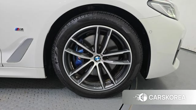 BMW 5 Series (G30) id 4682249 из Кореи 13
