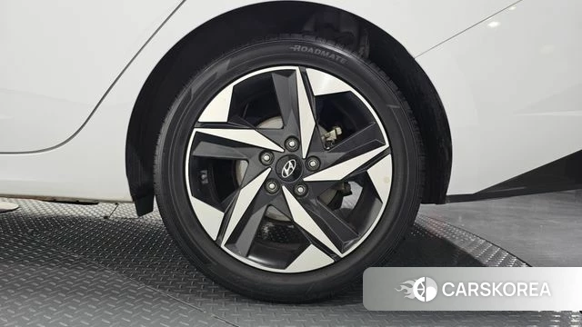 Hyundai Avante Hybrid (CN7) id 4541386 из Кореи 13