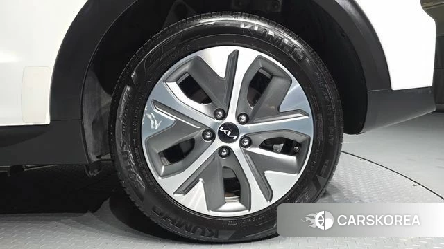 Kia Niro Plus id 4936079 из Кореи 13