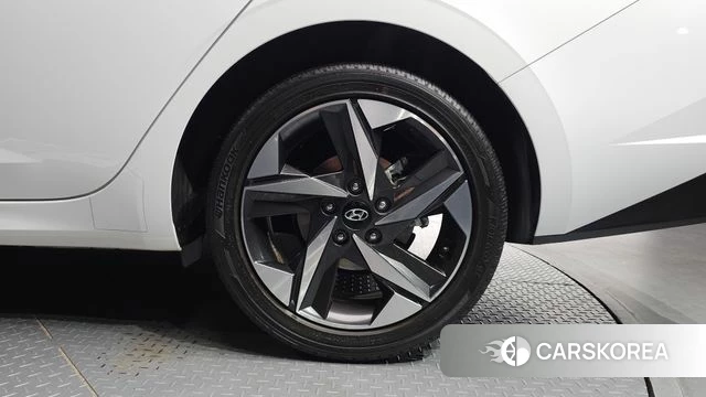 Hyundai Avante (CN7) id 4396908 из Кореи 13