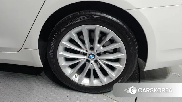BMW 5 Series (G30) id 4302661 из Кореи 13