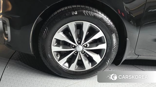 Kia All New Carnival id 4269567 из Кореи 13