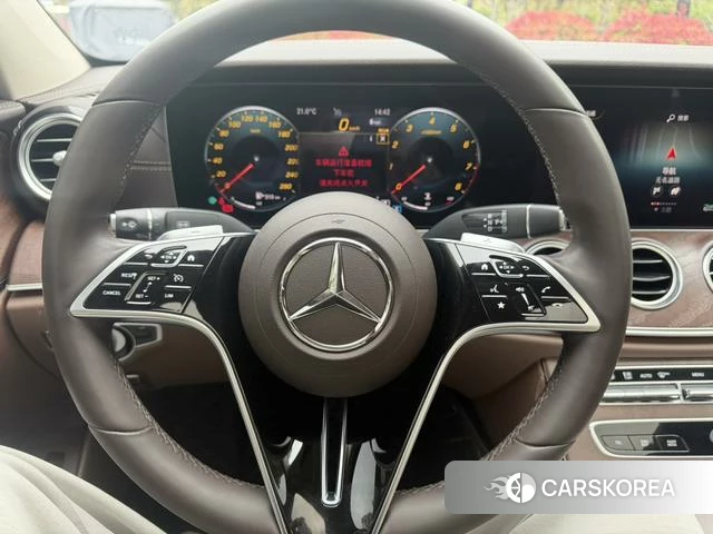 Mercedes-Benz E-class id 4264953 из Китая 13