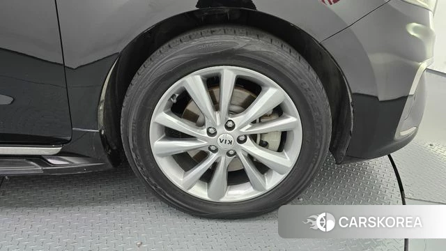 Kia The New Carnival id 4732846 из Кореи 13