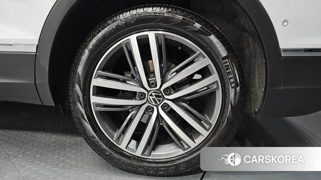 Volkswagen Tiguan Allspace id 4428287 из Кореи 13