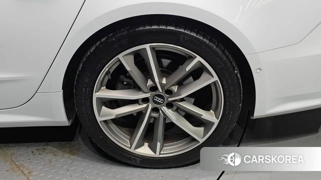 Audi A7 (4K) id 4338813 из Кореи 13