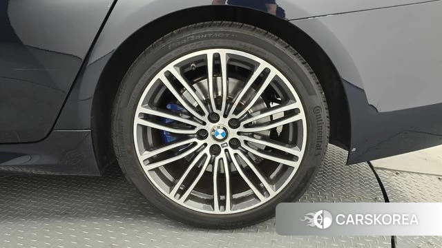 BMW 5 Series (G30) id 4331456 из Кореи 13