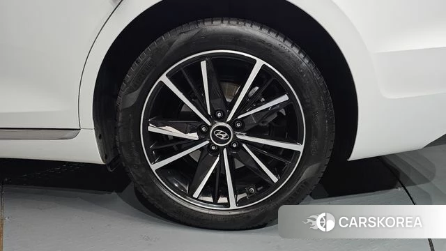Hyundai The New Grandeur IG Hybrid id 4344954 из Кореи 13