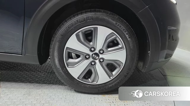 Kia Niro id 4465708 из Кореи 13