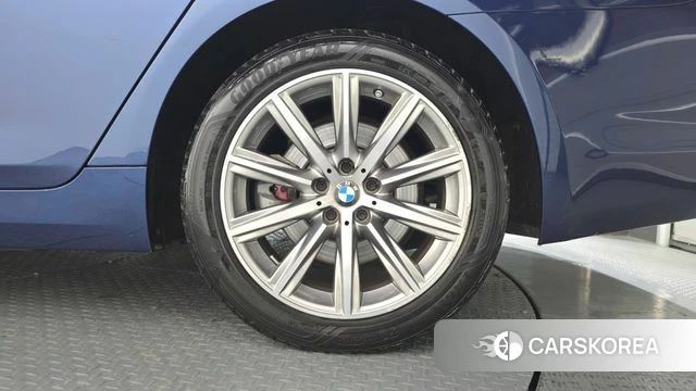 BMW 5 Series (G30) id 4615242 из Кореи 13