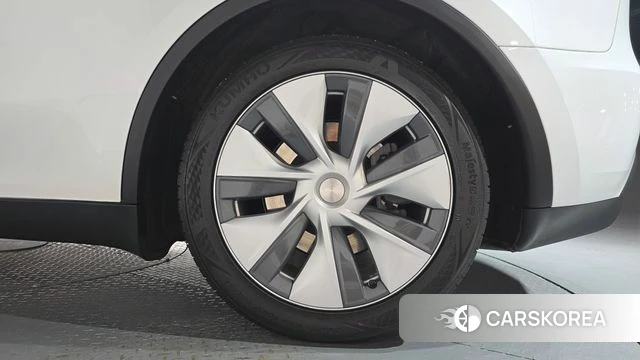 Tesla Model Y id 4488305 из Кореи 13