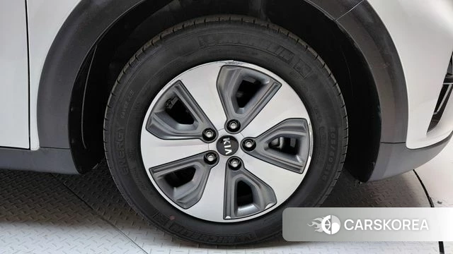 Kia The New Niro id 4283444 из Кореи 13