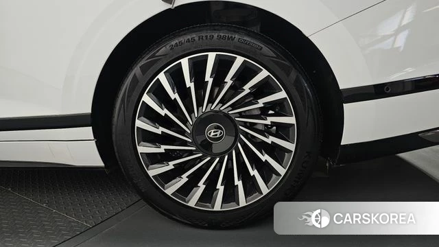 Hyundai Grandeur (GN7) id 4500400 из Кореи 13