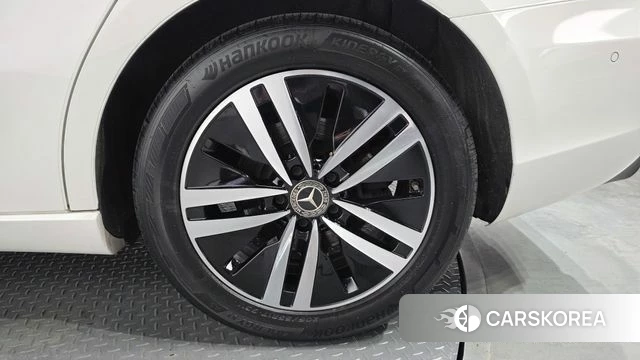 Mercedes-Benz A-Class W177 id 4415905 из Кореи 13