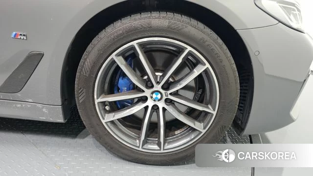 BMW 5 Series (G30) id 4377170 из Кореи 13