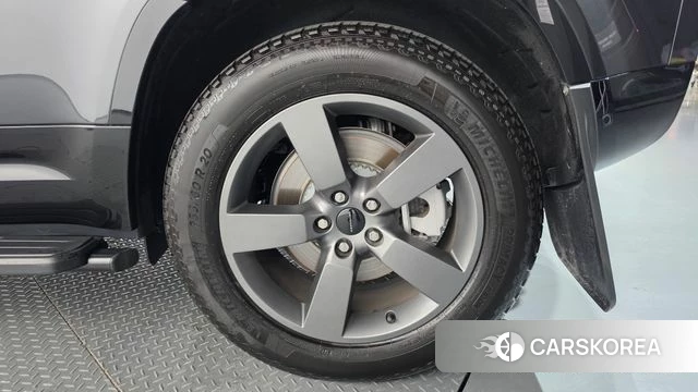 Land Rover Defender (L663) id 4870409 из Кореи 13