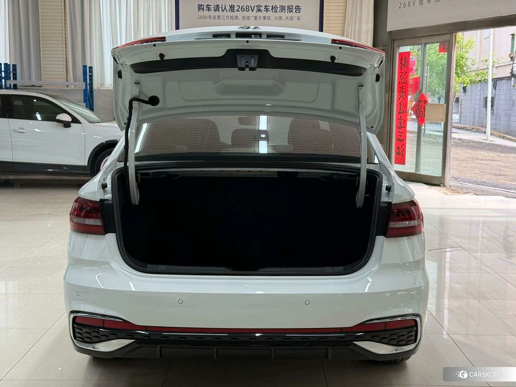 Volkswagen Lavida id 4504701 из Китая 13