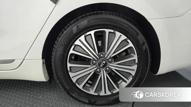 Kia K7 Premier Hybrid id 4339032 из Кореи 13