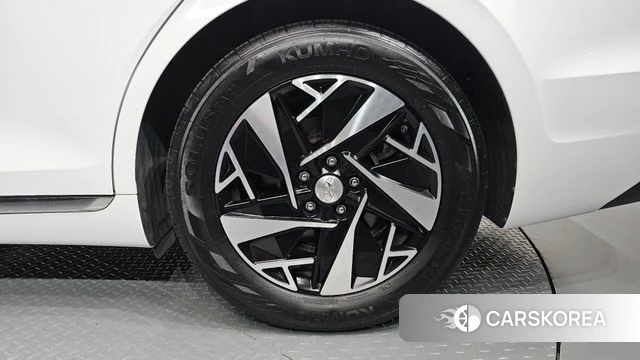 Hyundai The New Grandeur IG Hybrid id 4736387 из Кореи 13