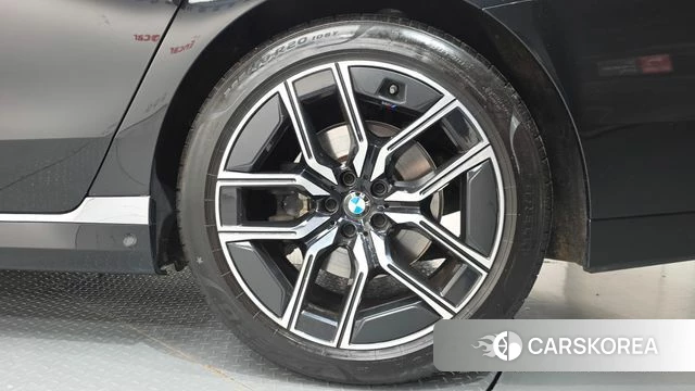 BMW 7 Series (G70) id 4854553 из Кореи 13
