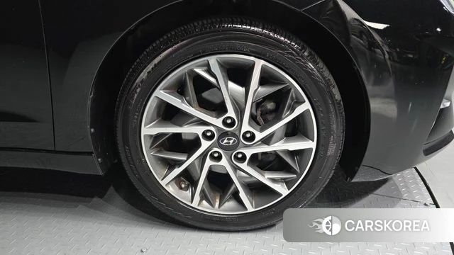 Hyundai The New Avante AD id 4562855 из Кореи 13