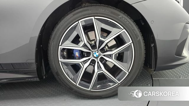 BMW 5 Series (G60) id 4904517 из Кореи 13