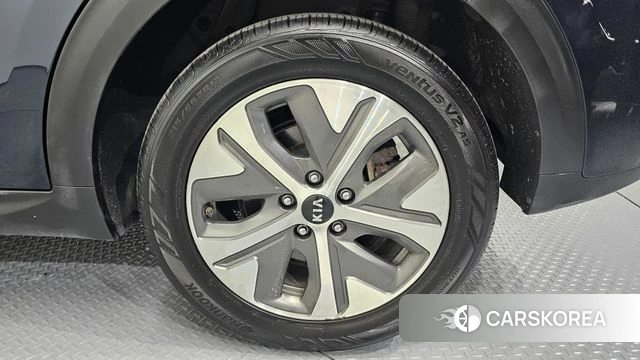 Kia Niro EV id 4293942 из Кореи 13