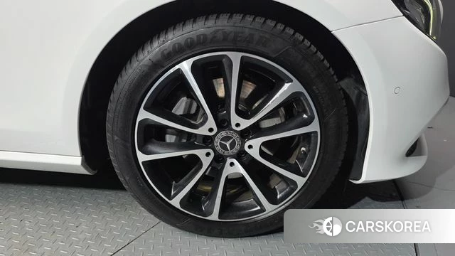 Mercedes-Benz E-Class W213 id 4551151 из Кореи 13