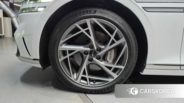 Genesis G90 (RS4) id 4706622 из Кореи 13