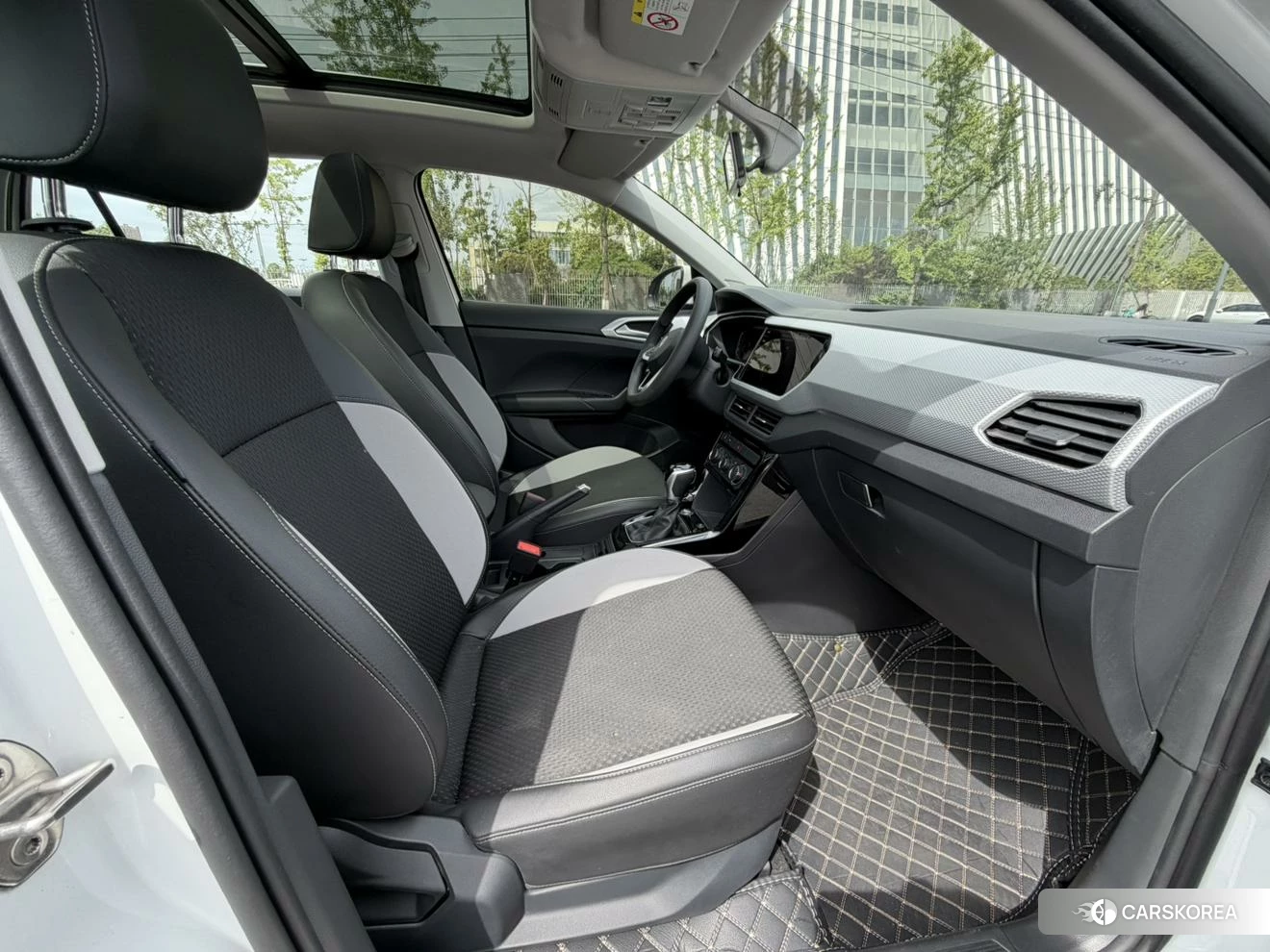Volkswagen Exploring the shadow id 4441036 из Китая 13