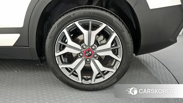 Kia Seltos id 4188145 из Кореи 13