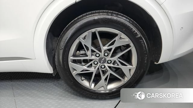 Genesis GV70 id 4267608 из Кореи 13