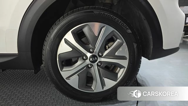 Kia Niro EV id 4501540 из Кореи 13