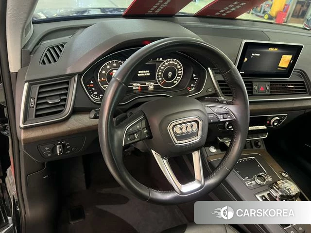 Audi Q5L id 4253770 из Китая 13