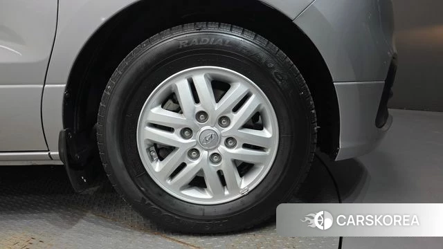 Hyundai The New Grand Starex id 4285516 из Кореи 13