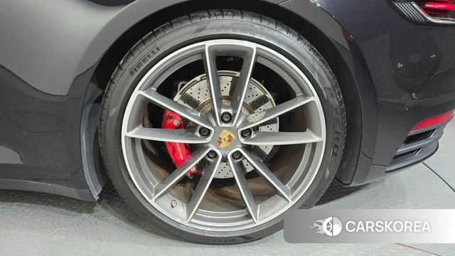 Porsche 911(992) id 4495812 из Кореи 13