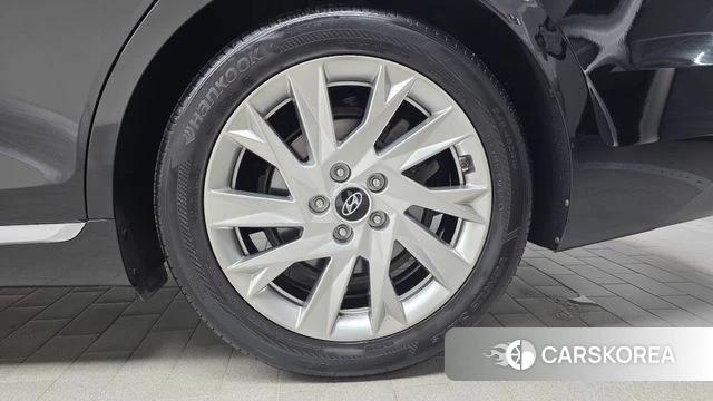 Hyundai The New Grandeur IG Hybrid id 4434909 из Кореи 13