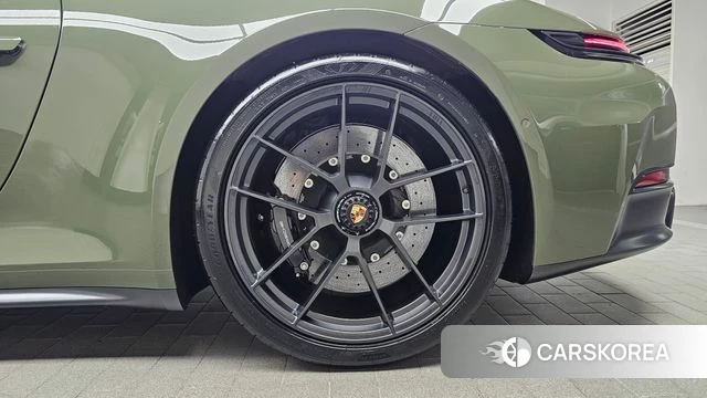 Porsche 911(992) id 4527616 из Кореи 13