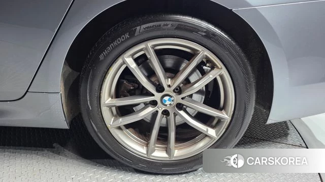 BMW 5 Series (G30) id 4587529 из Кореи 13