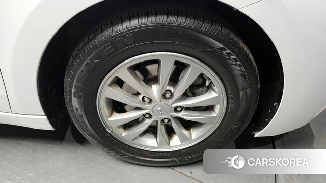 Hyundai The New Avante AD id 4203403 из Кореи 13