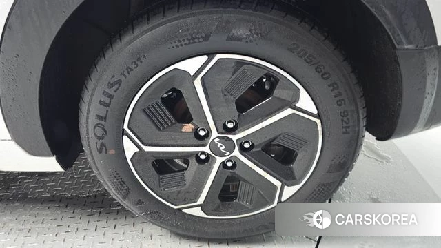Kia Di Ol Nu Niro id 4566948 из Кореи 13