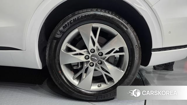 Genesis GV70 id 4282791 из Кореи 13