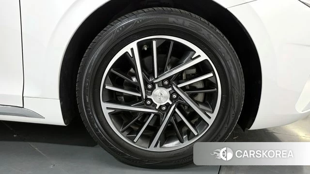 Hyundai The New Grandeur IG id 4384036 из Кореи 13